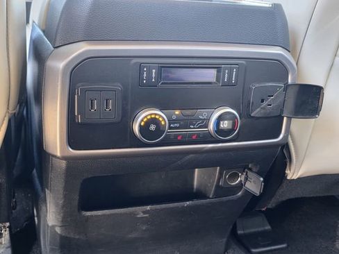 Used 2020 Ford Expedition Max Platinum image 18