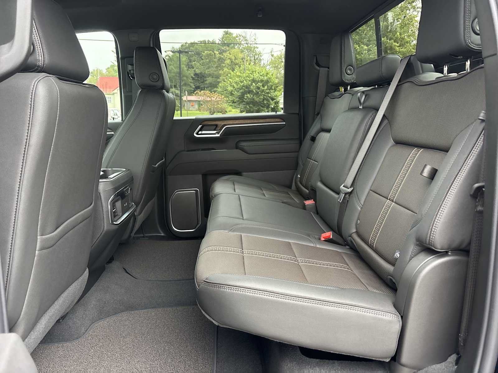 New 2026 Chevrolet Silverado 2500 High Country w/ Midnight Edition AWD/4WD image 25