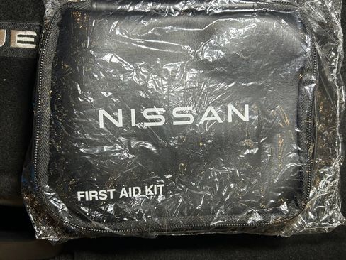 Used 2023 Nissan Rogue SV w/ SV Premium B Package AWD/4WD image 21
