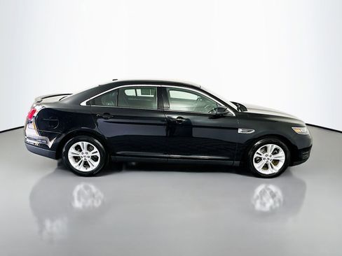 Used 2018 Ford Taurus SEL FWD image 8