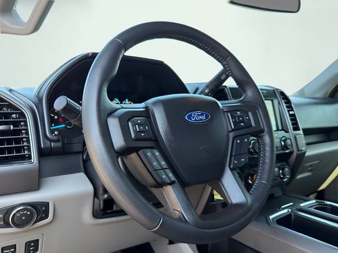 Used 2020 Ford F150 XLT w/ Equipment Group 302A Luxury AWD/4WD image 36