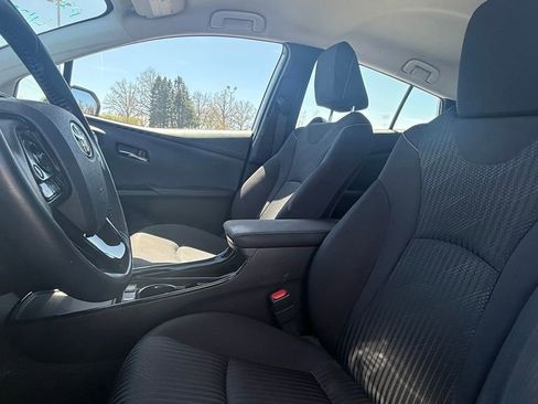 Used 2022 Toyota Prius Prime LE FWD image 22