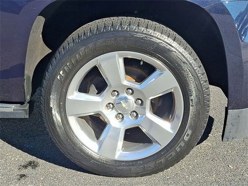 Used 2020 Chevrolet Suburban Premier image 8