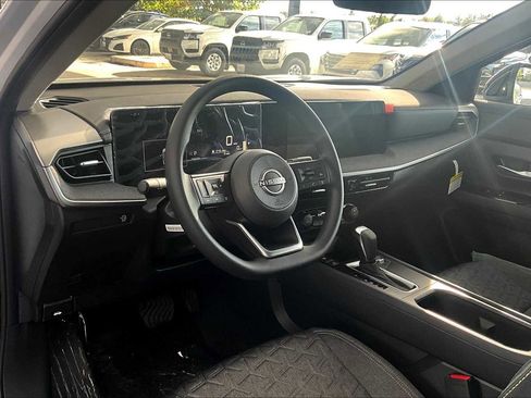 New 2026 Nissan Kicks SV image 10