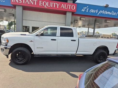 Used 2021 RAM 2500 Tradesman AWD/4WD image 3