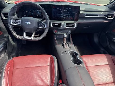 Used 2025 Ford Mustang Premium RWD image 11