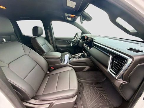 Used 2023 GMC Canyon Elevation w/ Elevation Premium Package AWD/4WD image 14