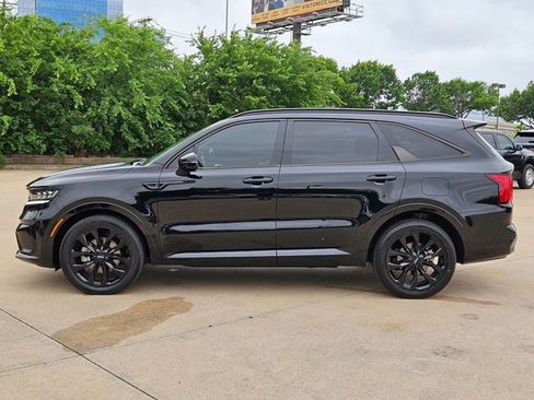 Used 2023 Kia Sorento SX FWD image 9
