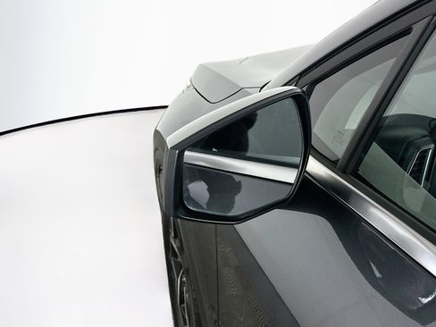 Used 2025 Kia Sportage LX image 16