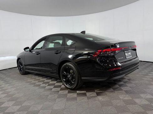 Used 2025 Honda Accord SE image 8