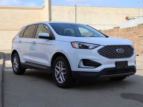 Used 2024 Ford Edge SEL AWD/4WD image 2