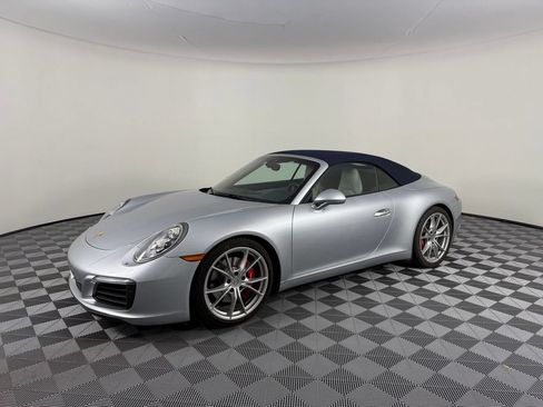 Used 2017 Porsche 911 Carrera S RWD image 3