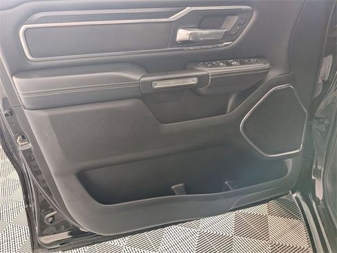 Used 2024 RAM 1500 Laramie image 10