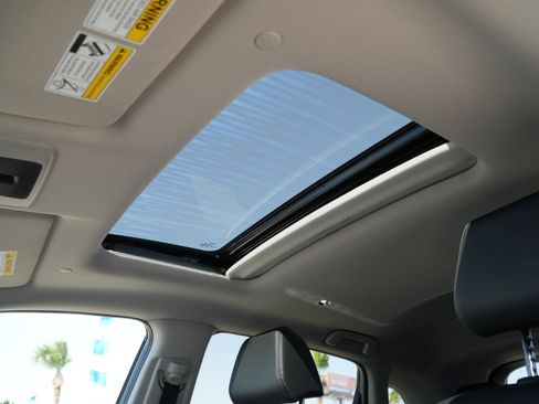 New 2026 Honda HR-V EX-L image 17