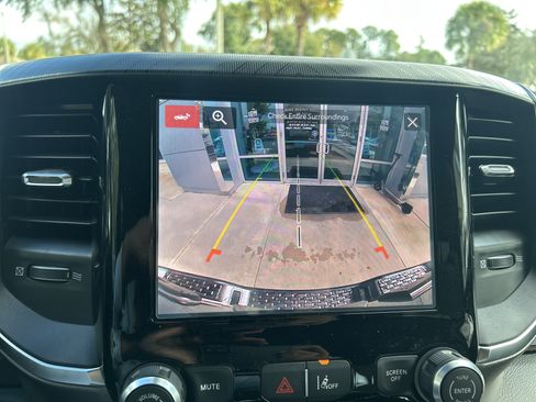 New 2026 RAM 1500 4x4 Crew Cab image 42