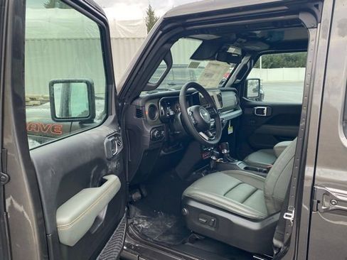 New 2026 Jeep Gladiator Mojave w/ Safety Group AWD/4WD image 14