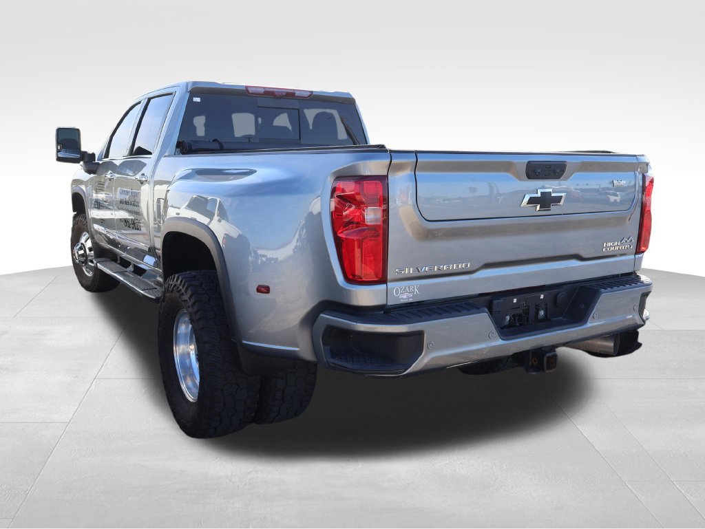 Used 2025 Chevrolet Silverado 3500 High Country w/ High Country Premium Package AWD/4WD image 20