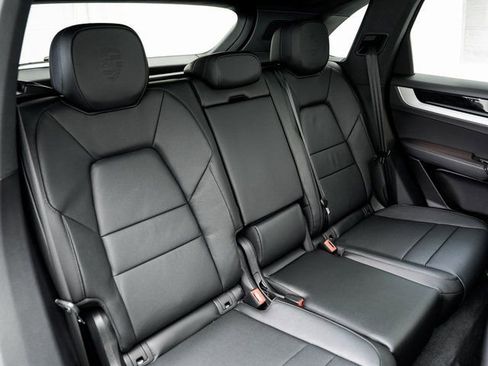 New 2026 Porsche Cayenne image 25