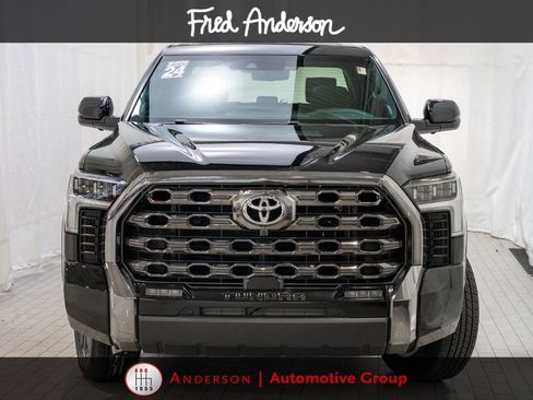 Used 2024 Toyota Tundra Platinum AWD/4WD image 2