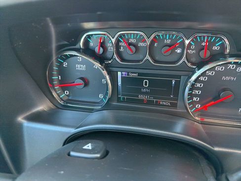 Used 2018 Chevrolet Silverado 1500 LT w/ Trailering Package image 12