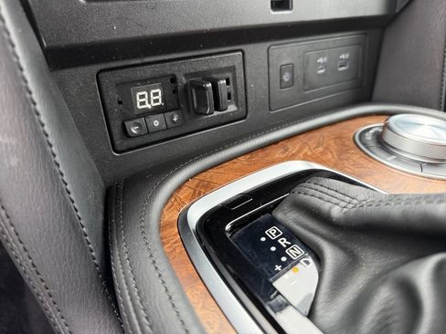 Used 2022 Nissan Armada SL AWD/4WD image 22