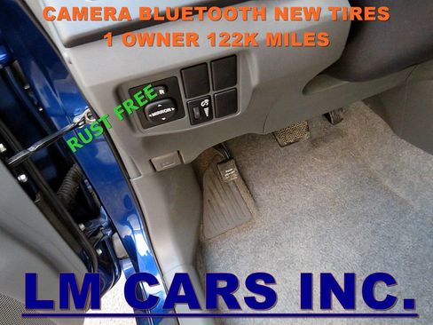 Used 2011 Toyota Prius Three image 24