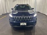 Used 2016 Jeep Cherokee Sport image 6