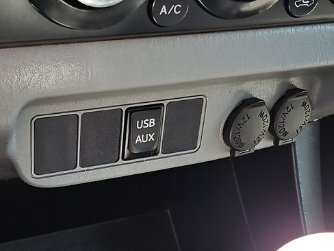 Used 2014 Toyota Tacoma PreRunner w/ Convenience Package RWD image 21