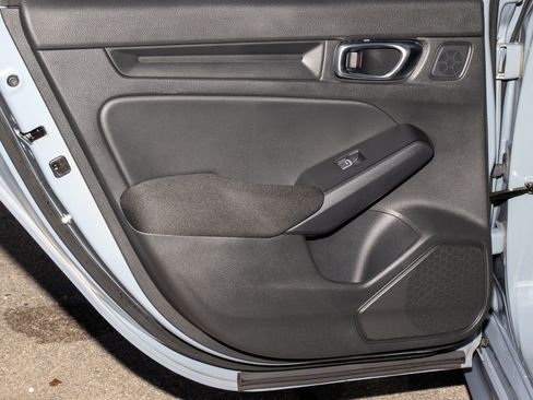 Used 2024 Honda Civic Sport image 11