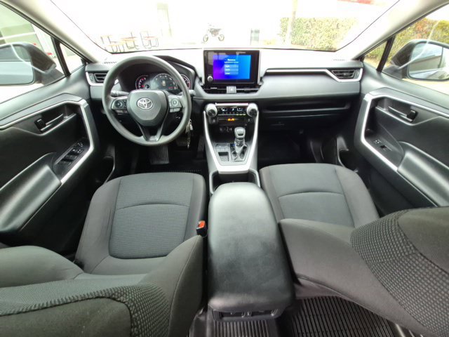Used 2024 Toyota RAV4 LE FWD image 17