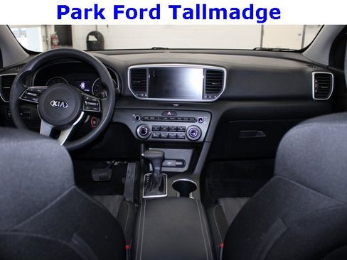 Used 2020 Kia Sportage LX image 26
