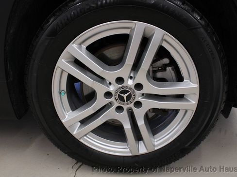 Used 2021 Mercedes-Benz GLB 250 4MATIC image 39