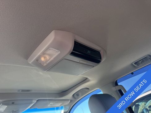 Used 2017 Toyota Sequoia Platinum image 22