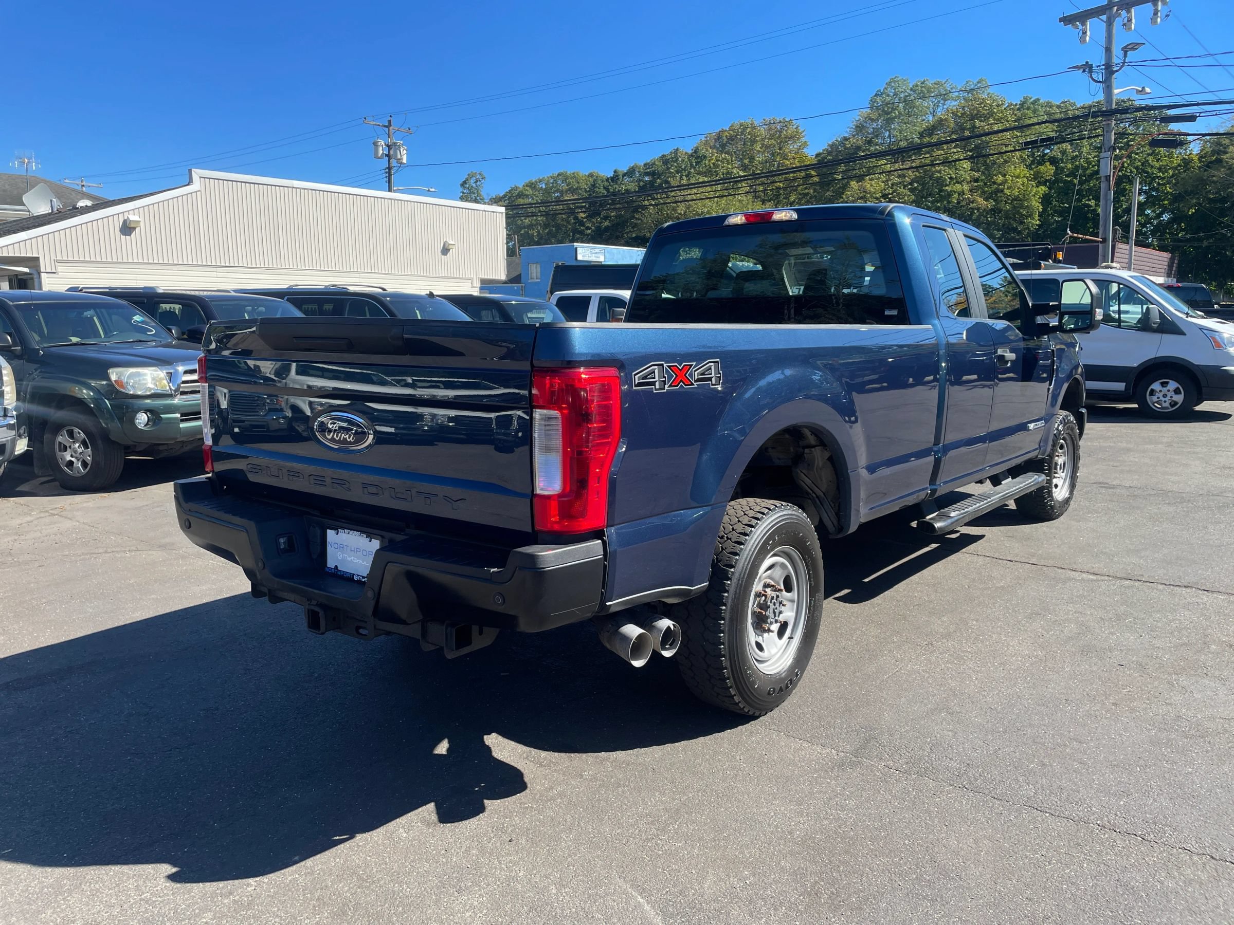 Used 2017 Ford F250 XL w/ Power Equipment Group AWD/4WD image 5