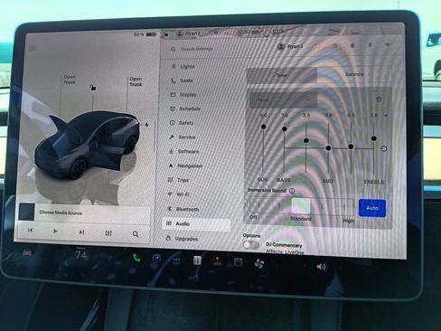 Used 2022 Tesla Model Y Performance AWD/4WD image 37