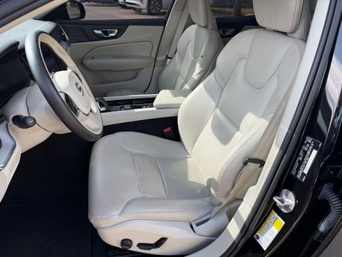 Used 2024 Volvo S60 B5 Plus image 10