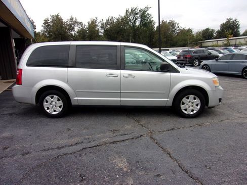 Used 2010 Dodge Grand Caravan SE w/ Power Window Group image 4