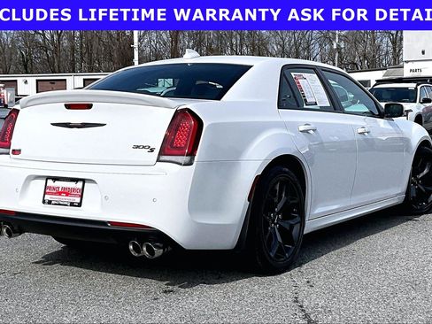 Used 2023 Chrysler 300 S w/ Comfort Group RWD image 10