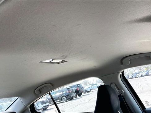 Certified 2021 Nissan Versa SV image 20