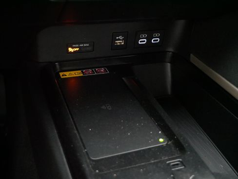 Certified 2025 Toyota Camry LE FWD image 27