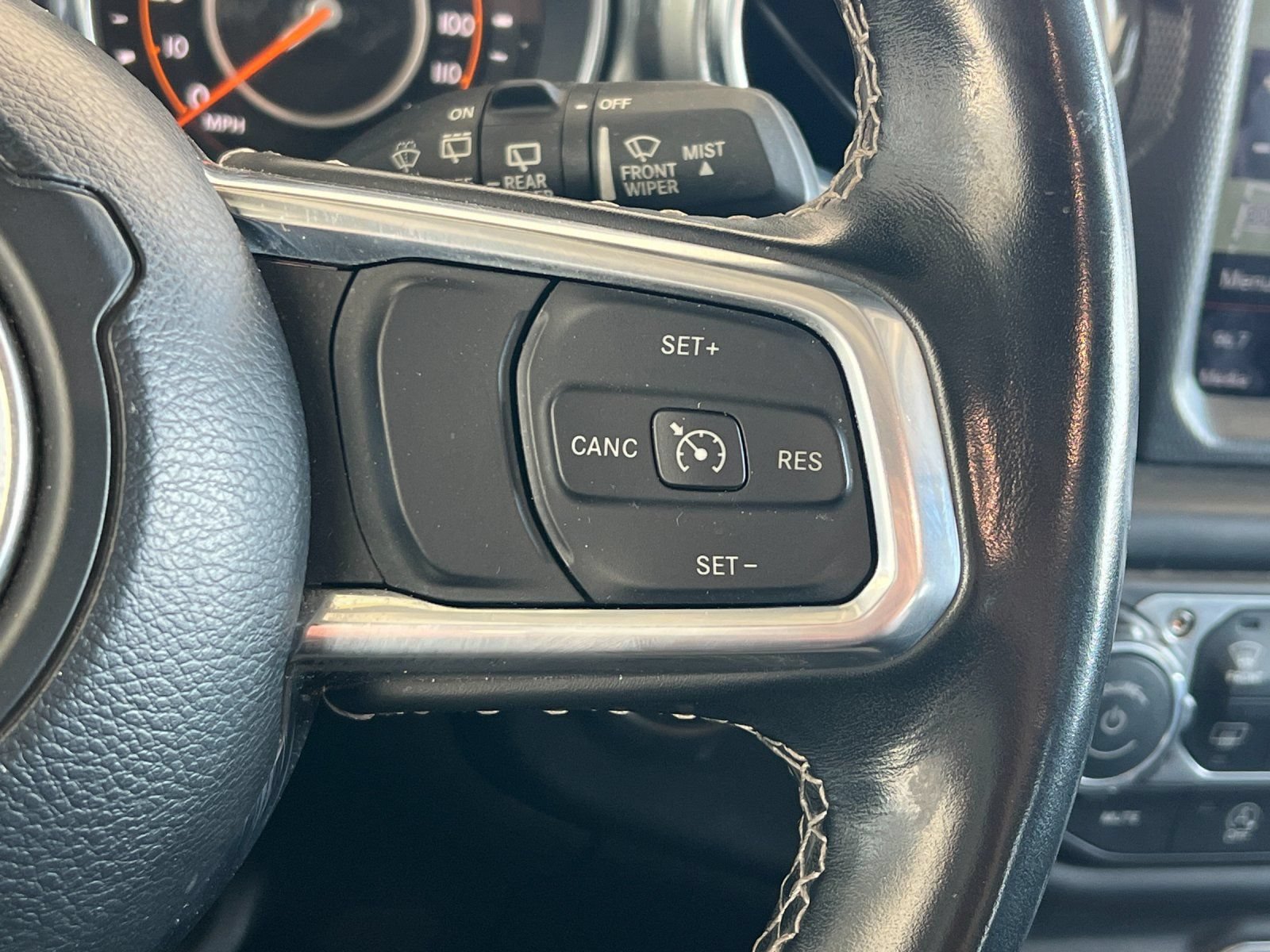 Used 2023 Jeep Wrangler Unlimited Sahara w/ Cold Weather Group AWD/4WD image 29