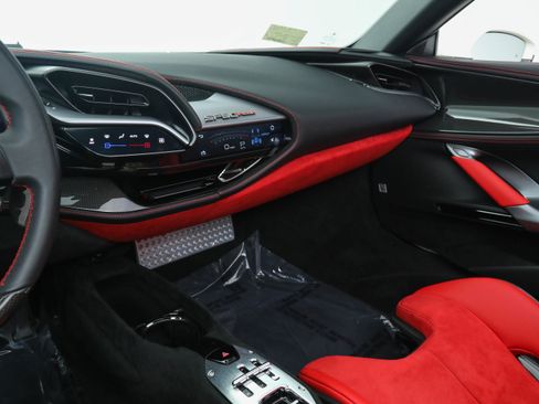 Certified 2025 Ferrari SF90 Spider image 34