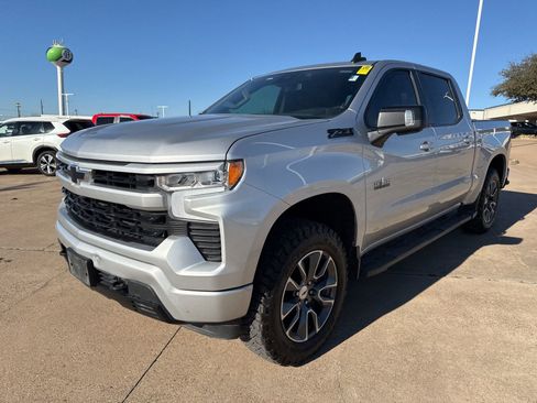 Used 2022 Chevrolet Silverado 1500 RST image 3