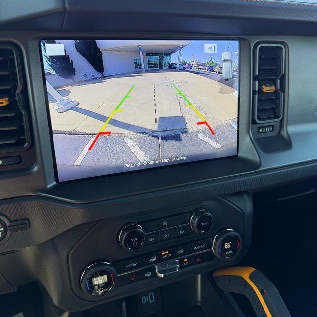 Used 2024 Ford Bronco Badlands AWD/4WD image 19