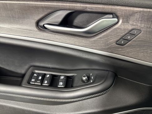 Used 2023 Jeep Grand Cherokee 4WD 4xe image 25