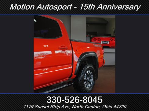 Used 2017 Toyota Tacoma TRD Off-Road w/ Premium & Technology Package image 47