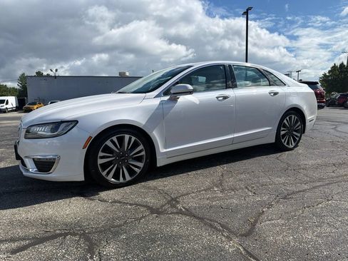 Used 2017 Lincoln MKZ Reserve w/ Climate Package AWD/4WD image 4