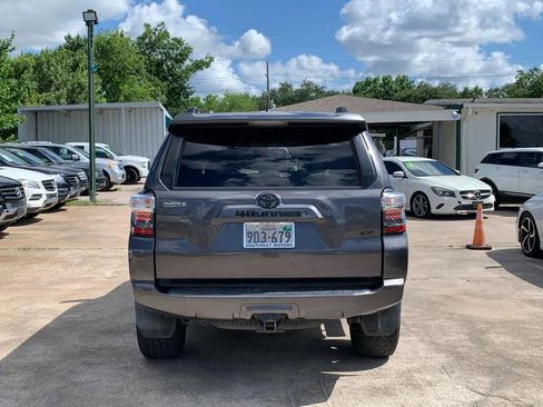 Used 2019 Toyota 4Runner SR5 RWD image 6