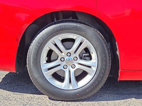 Used 2023 Dodge Charger SXT image 5