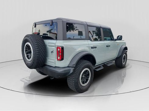 Used 2023 Ford Bronco Badlands w/ Sasquatch Package AWD/4WD image 7